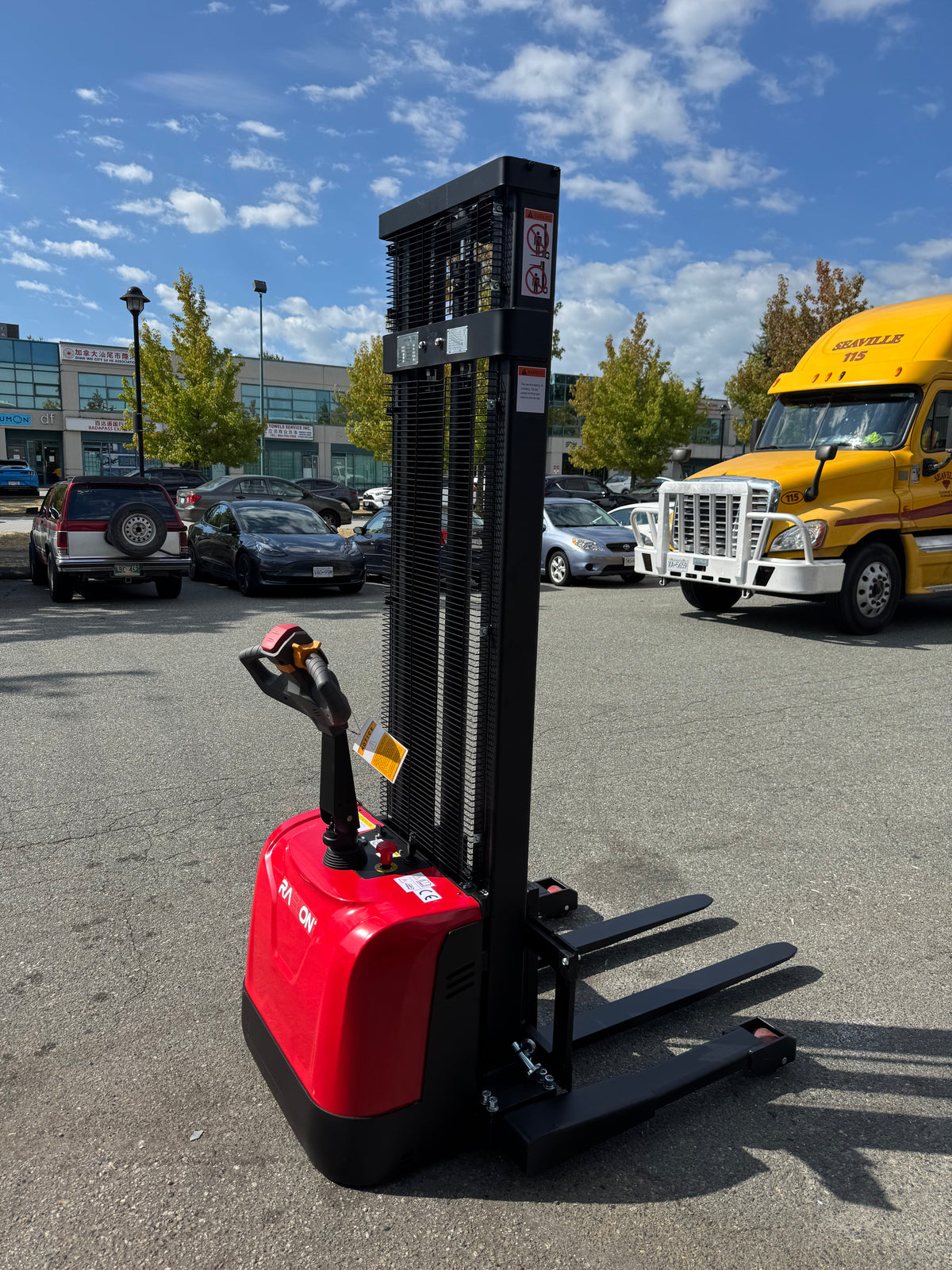 Raelon 3300 lbs Chariot élévateur électrique CTD15R - product image 8