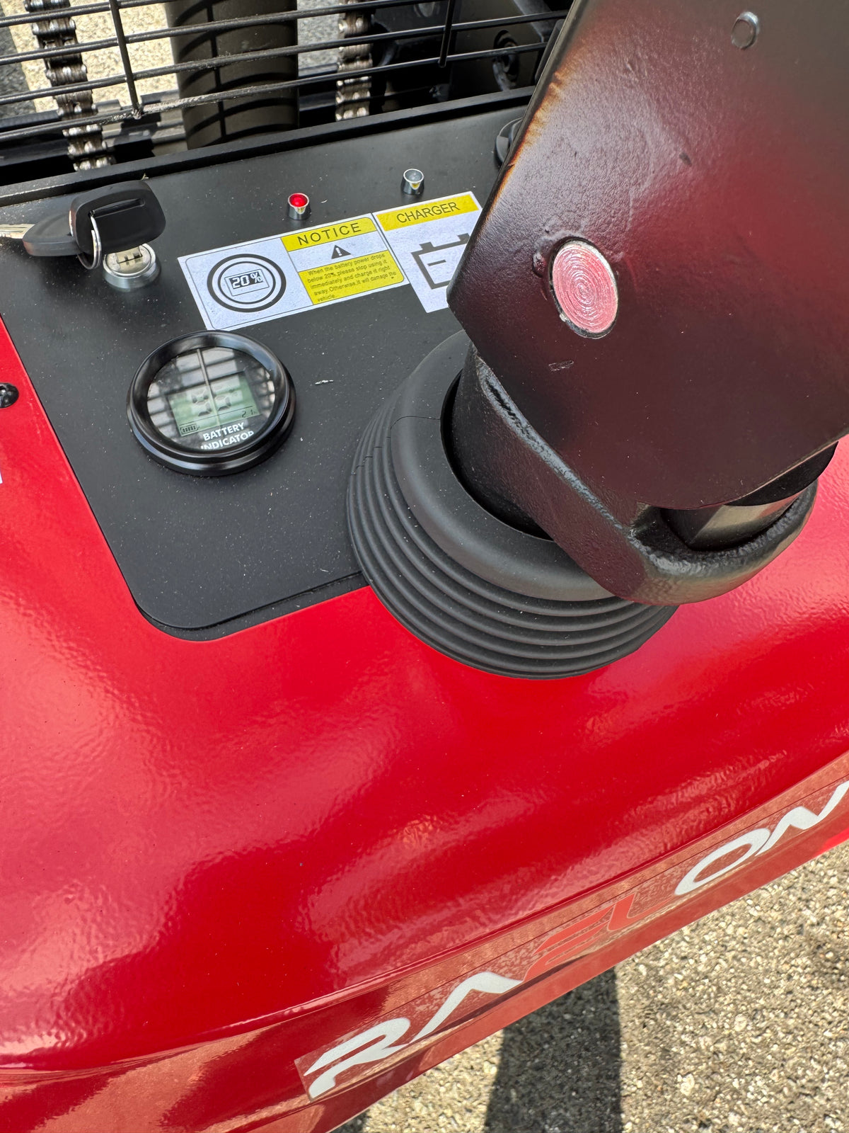 Raelon 3300 lbs Chariot élévateur électrique CTD15R - product image 9