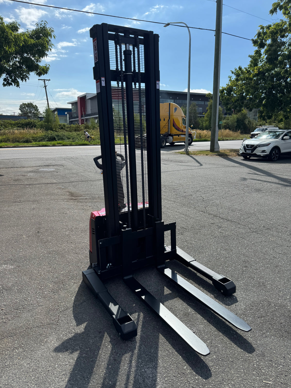 Raelon 3300 lbs Chariot élévateur électrique CTD15R - product image 11