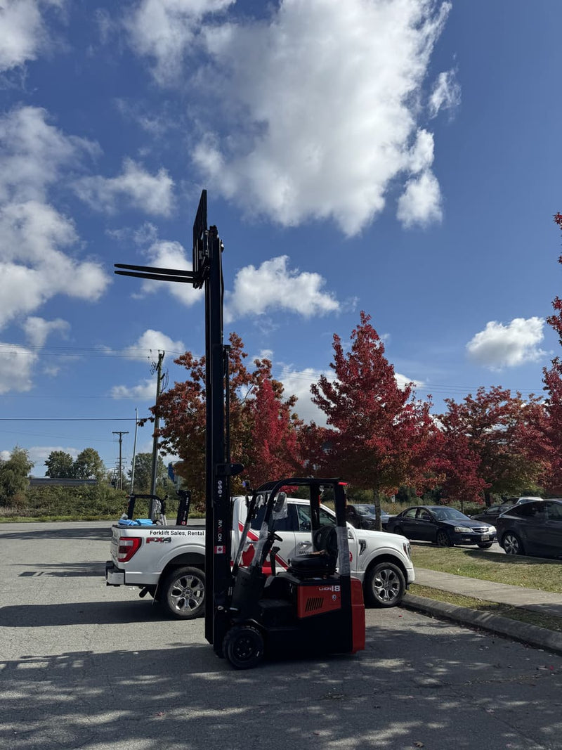 Raelon CPD18 4000lbs electric forklift with mast fully raised side view