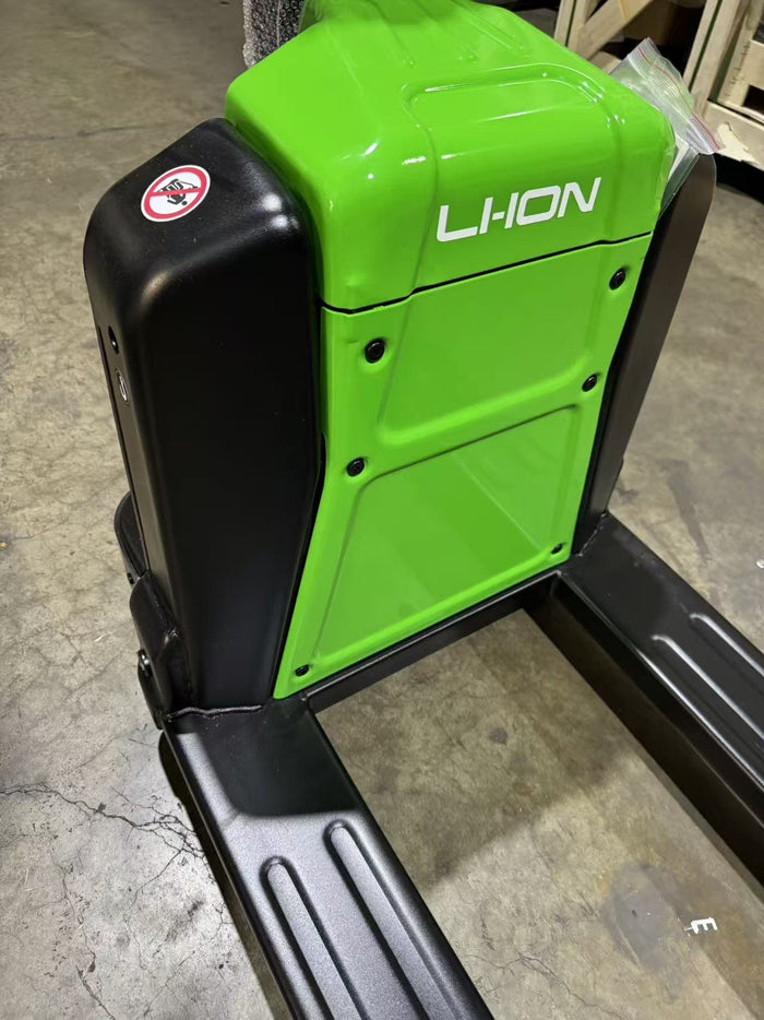 Placeholder customer review photo from Daniel Brooks for Raelon material handling equipment
