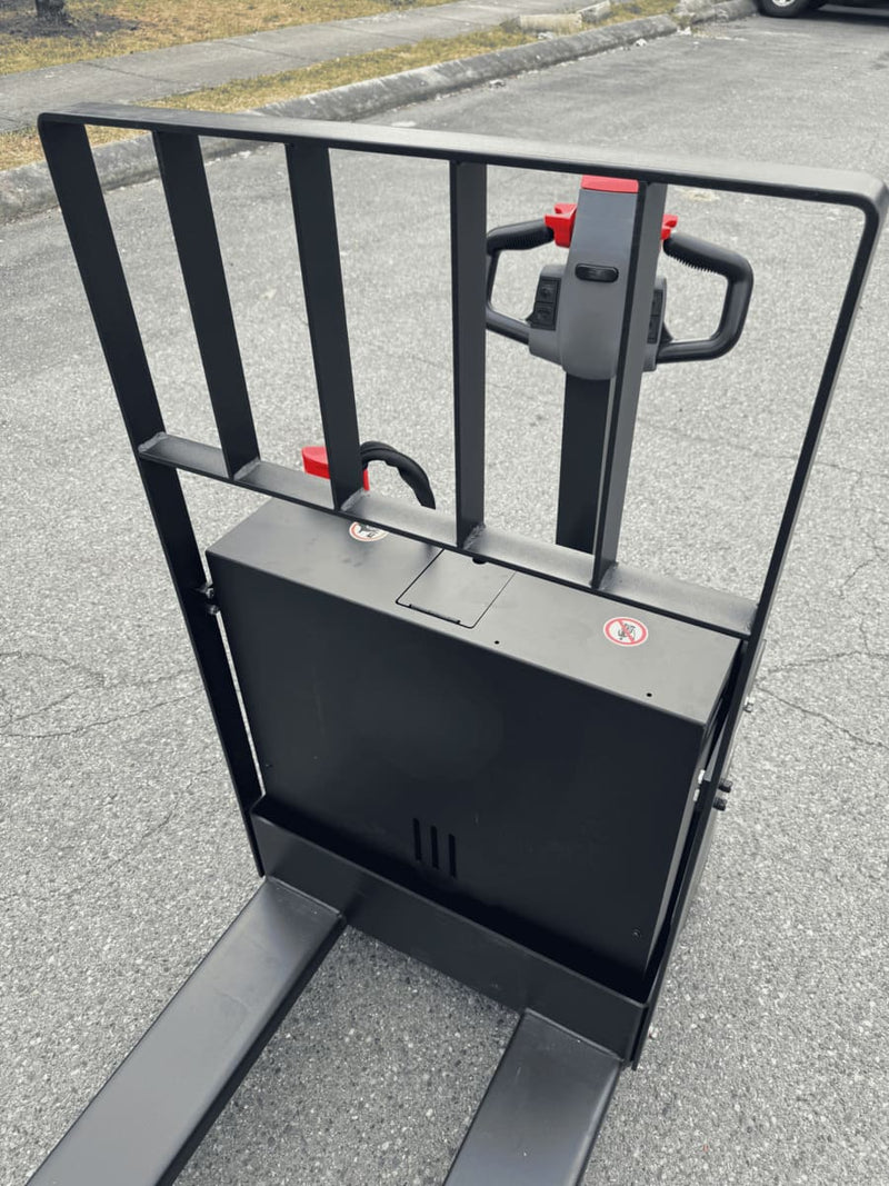 Raelon EPT25-WA electric pallet jack load backrest close up
