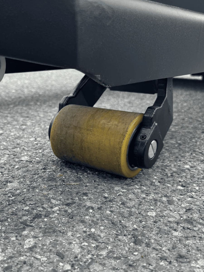 Raelon EPT25-WA electric pallet jack polyurethane load wheel close up