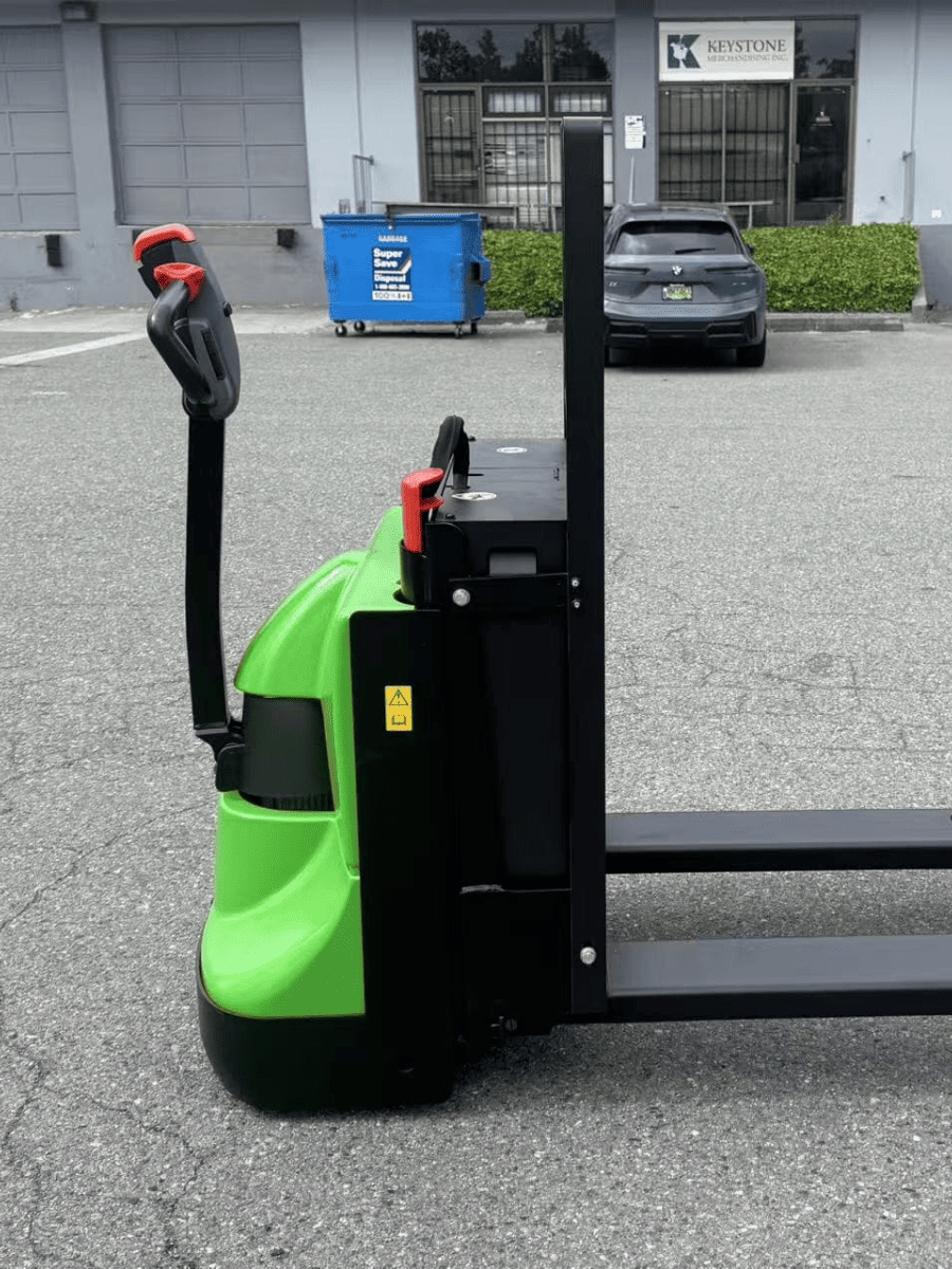 Raelon EPT25-WA 5500lbs electric pallet jack side profile view outdoors