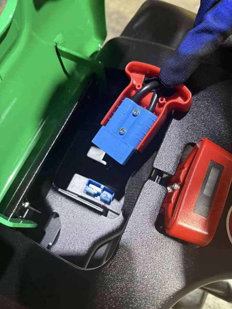 Raelon F4-202 4,400 lbs electric pallet jack battery connector plug being unplugged