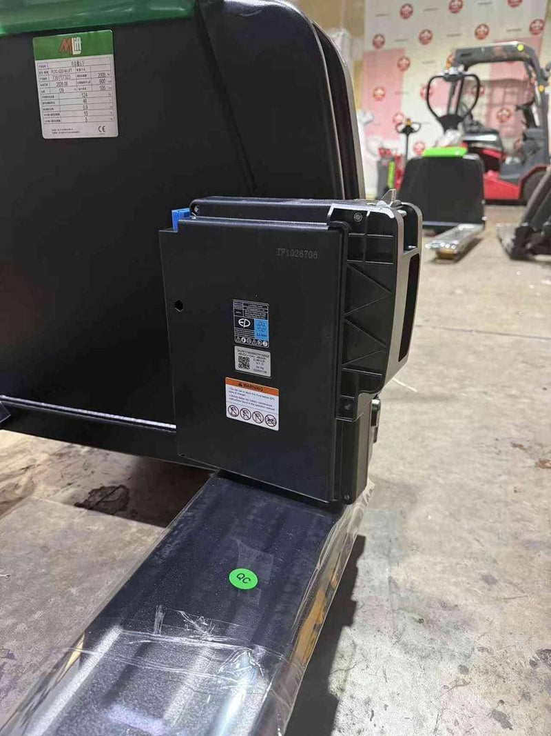 Raelon F4-202 4,400 lbs electric pallet jack removable lithium battery pack