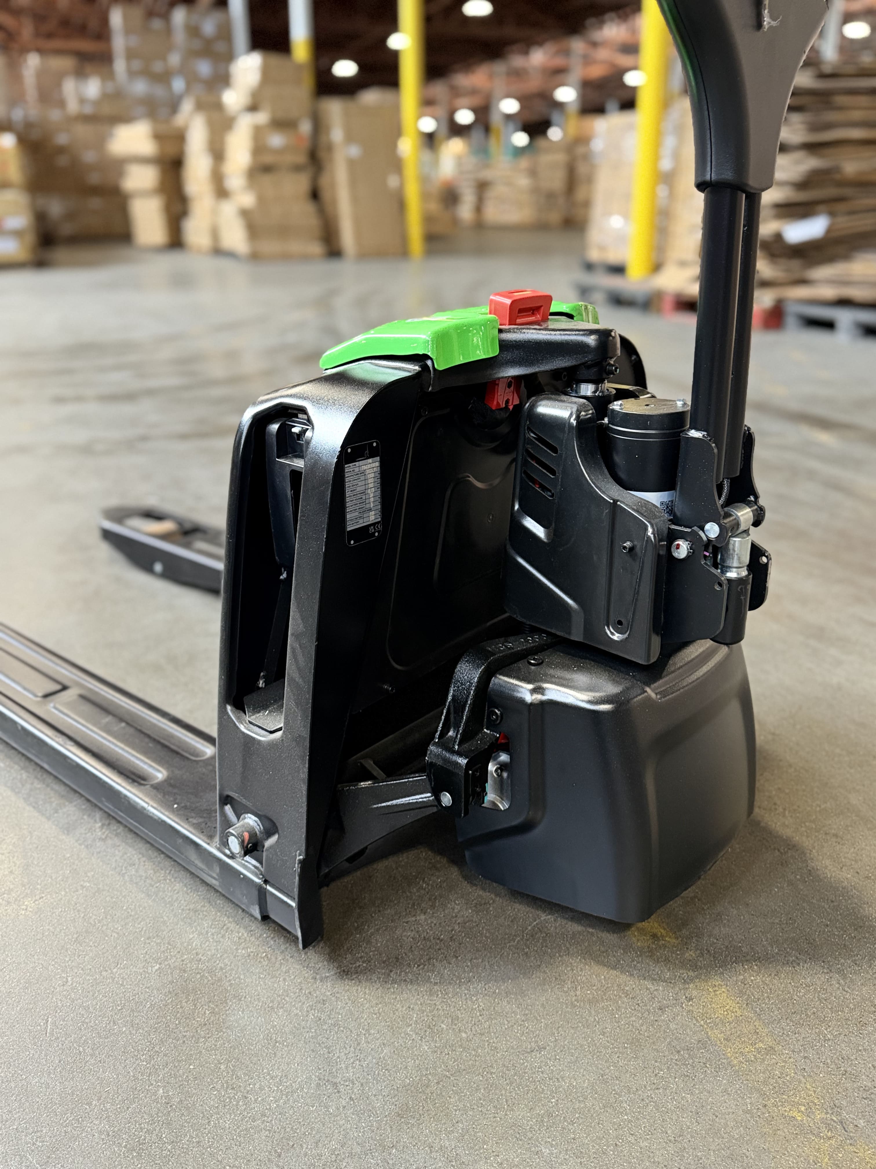 Raelon F4 warehouse view